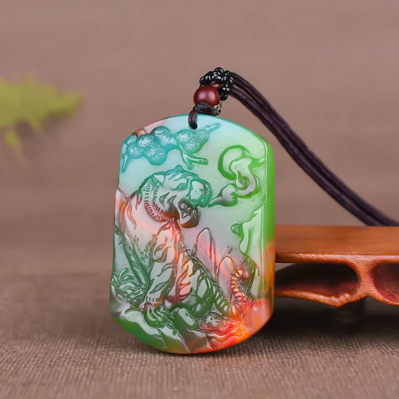 Pingente de tigre de jade cor  - Men'S Fashion Necklaces avaliação e preço