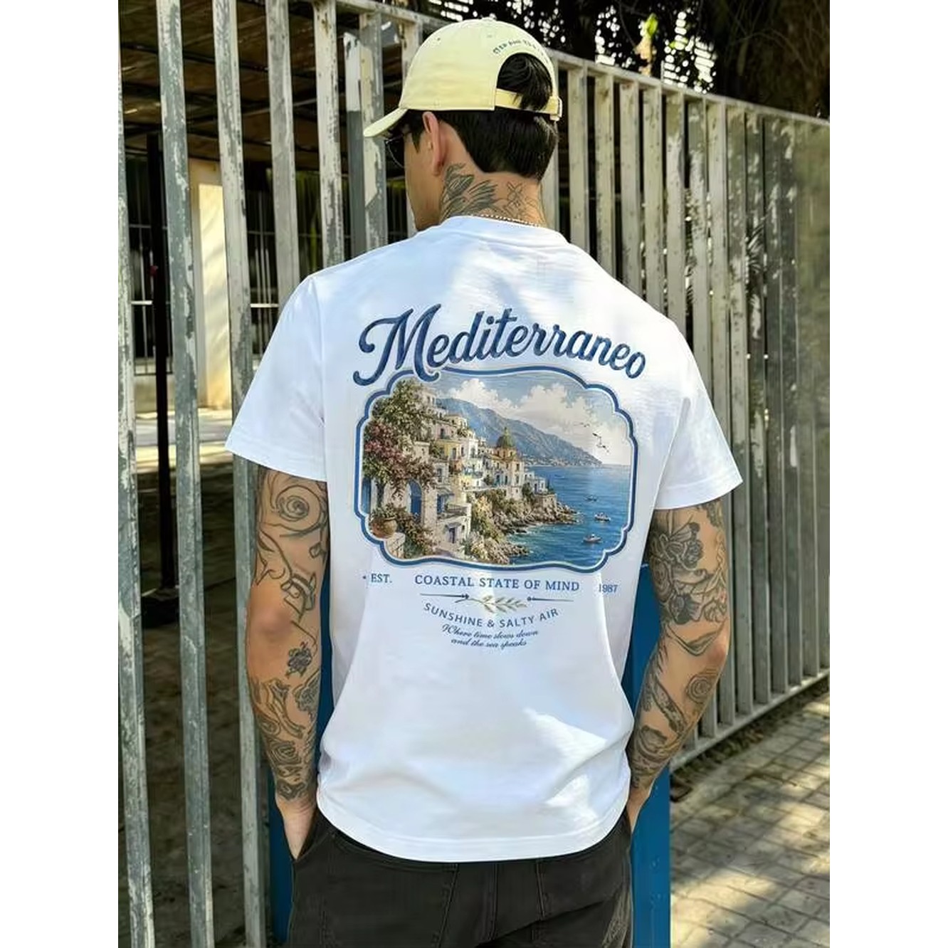 Camiseta Gráfica com Estampa M - Graphic Tee Oversized avaliação e preço