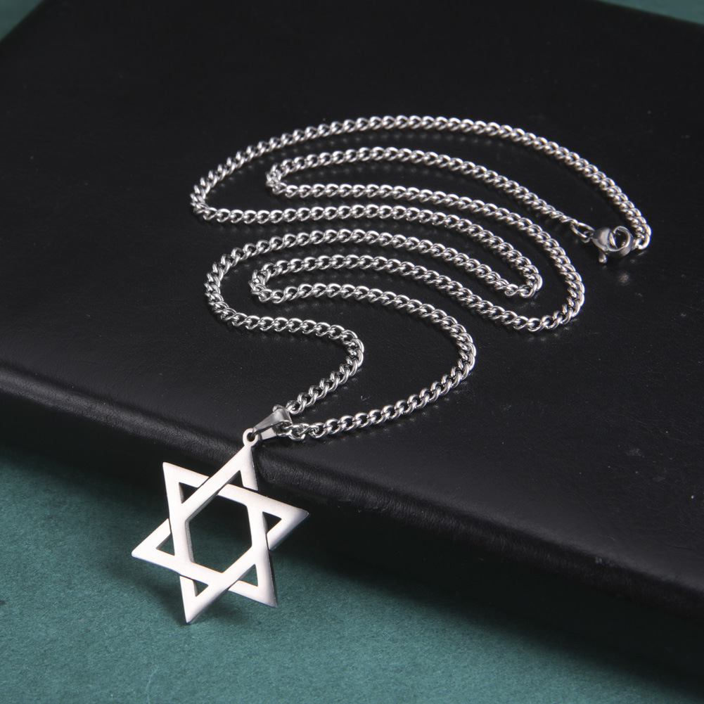 Colar com Pingente Estrela de  - Men'S Fashion Necklaces avaliação e preço